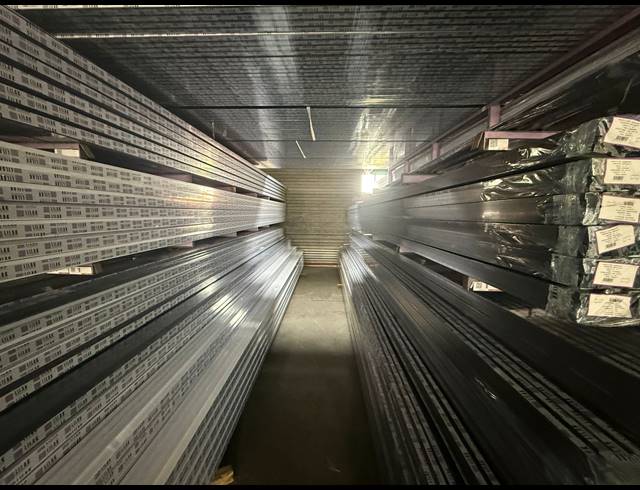 2,400M² WAREHOUSE TO LET IN ALRODE